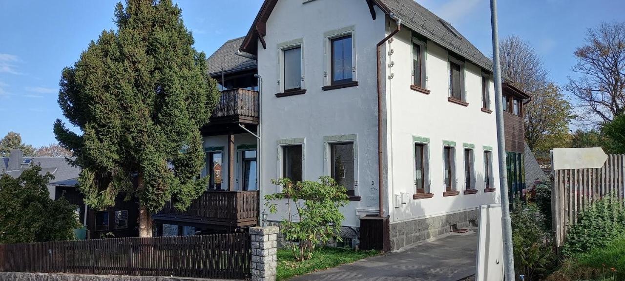 Familienfreundliche Ferienwohnung Erzgebirge Schneeberg  Exteriör bild