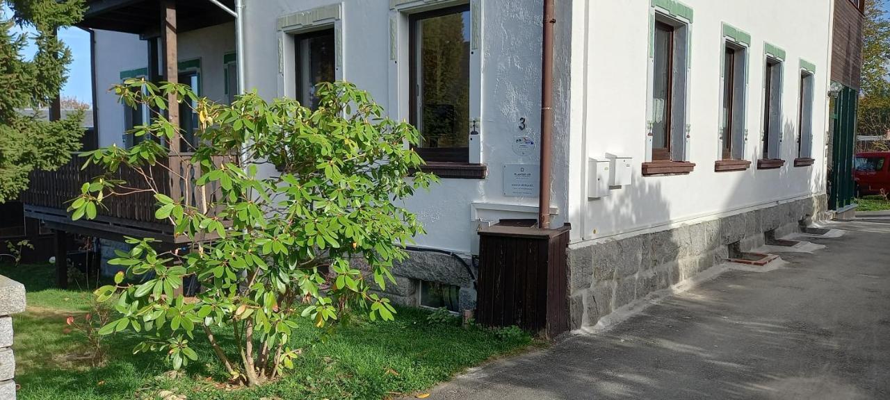 Familienfreundliche Ferienwohnung Erzgebirge Schneeberg  Exteriör bild