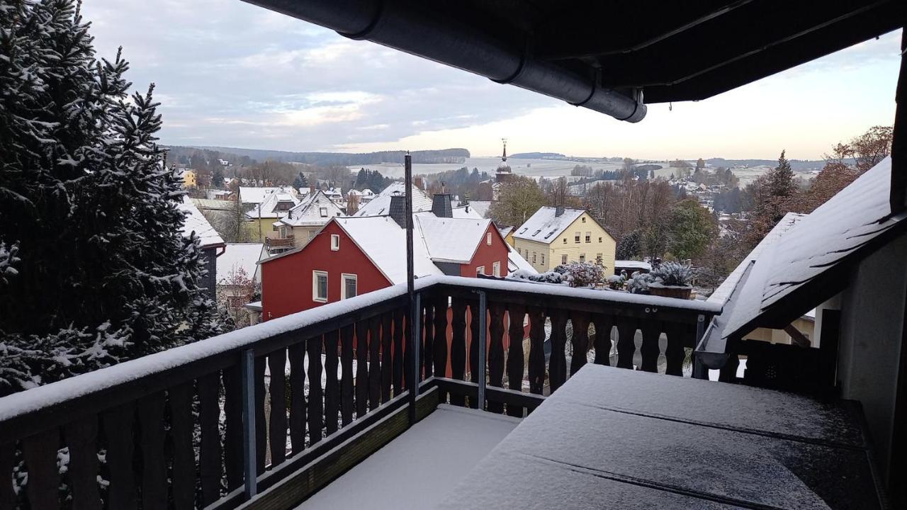 Familienfreundliche Ferienwohnung Erzgebirge Schneeberg  Exteriör bild