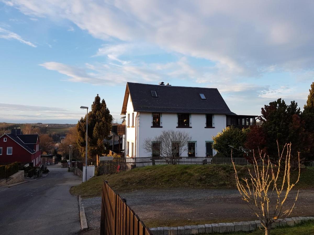 Familienfreundliche Ferienwohnung Erzgebirge Schneeberg  Exteriör bild