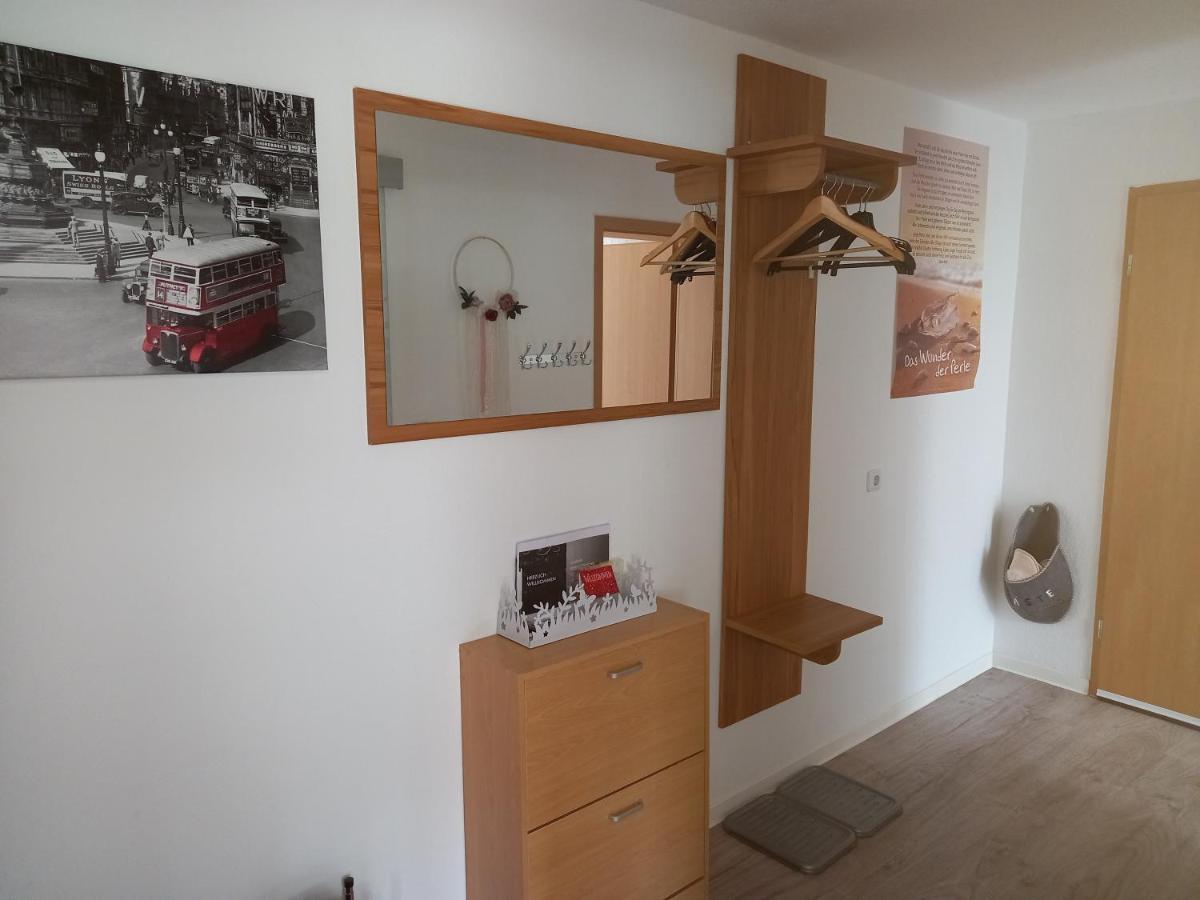 Familienfreundliche Ferienwohnung Erzgebirge Schneeberg  Exteriör bild