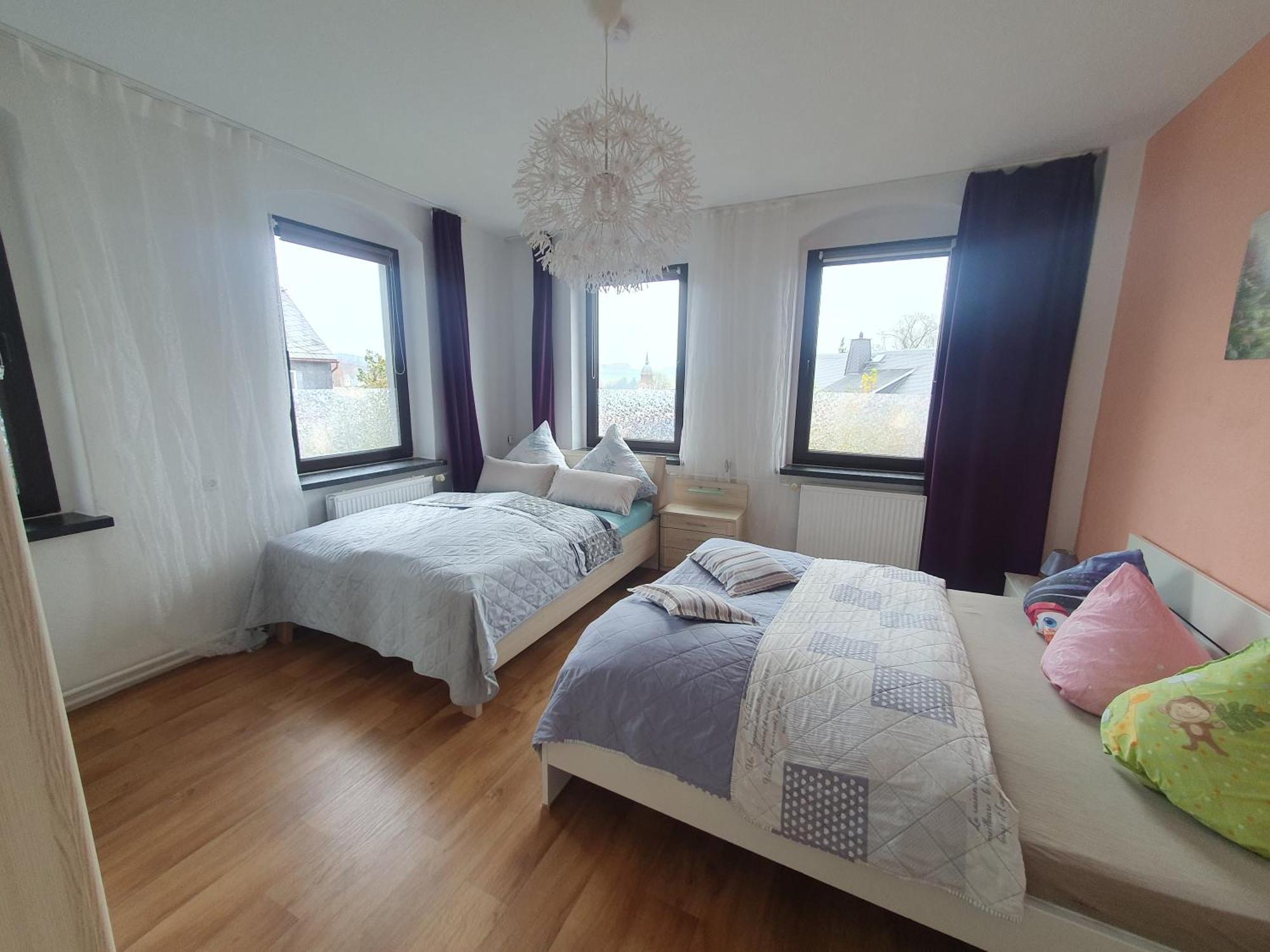 Familienfreundliche Ferienwohnung Erzgebirge Schneeberg  Exteriör bild