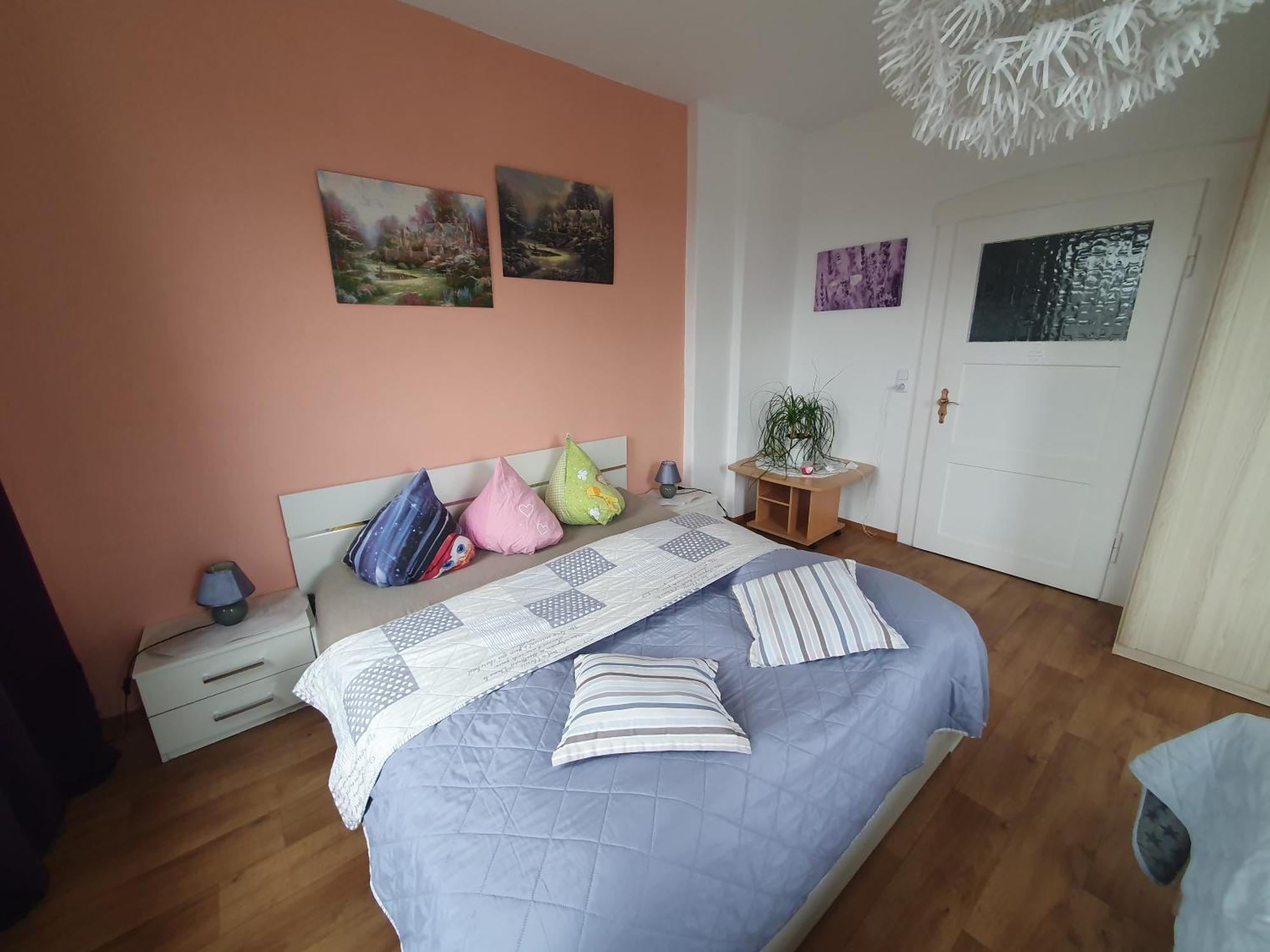 Familienfreundliche Ferienwohnung Erzgebirge Schneeberg  Exteriör bild